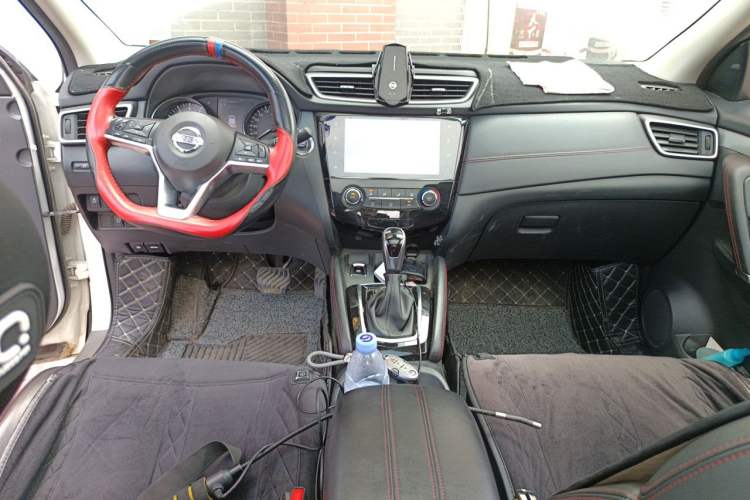 Used Nissan Qashqai 2021 2.0L CVT Luxury Edition Center Console