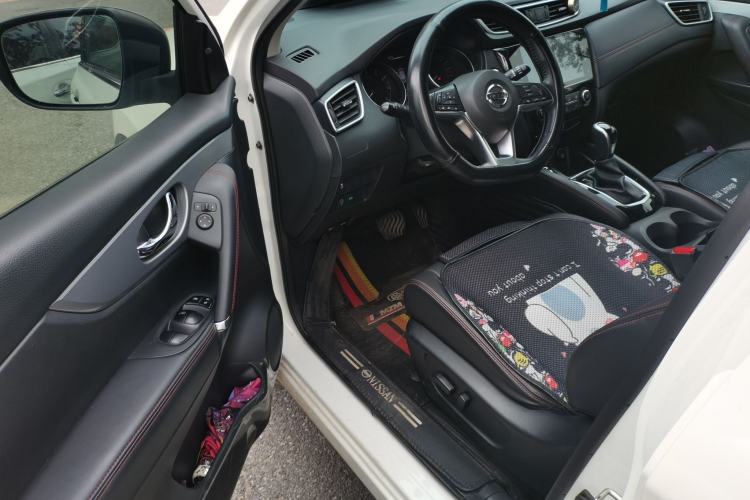Used Nissan Qashqai 2021 2.0L CVT Luxury Edition Driver Seat