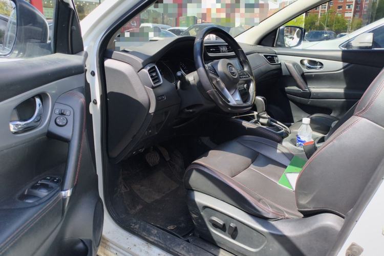 Used Nissan Qashqai 2021 2.0L CVT Luxury Edition Driver Seat