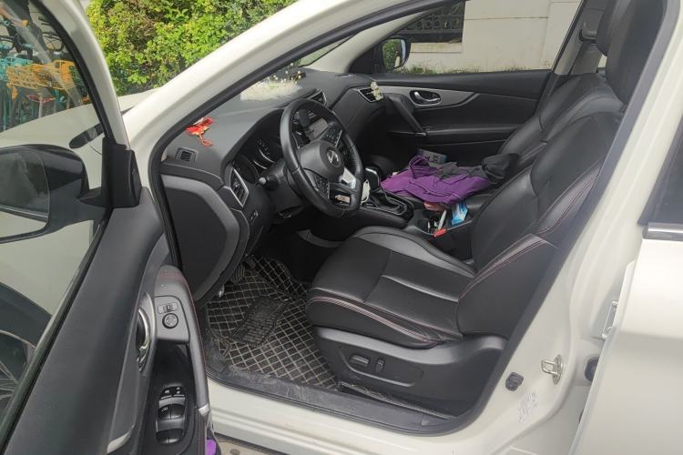 Used Nissan Qashqai 2021 2.0L CVT Luxury Edition Driver Seat