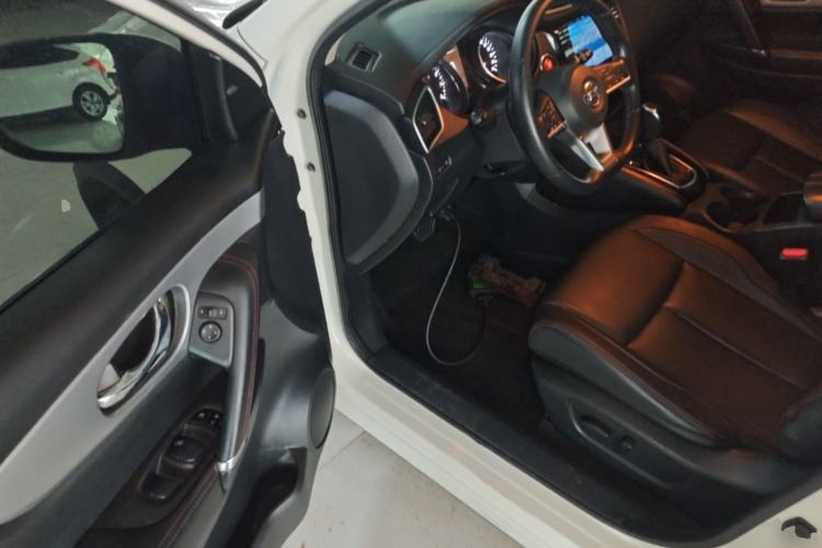 Used Nissan Qashqai 2021 2.0L CVT Luxury Edition Driver Seat