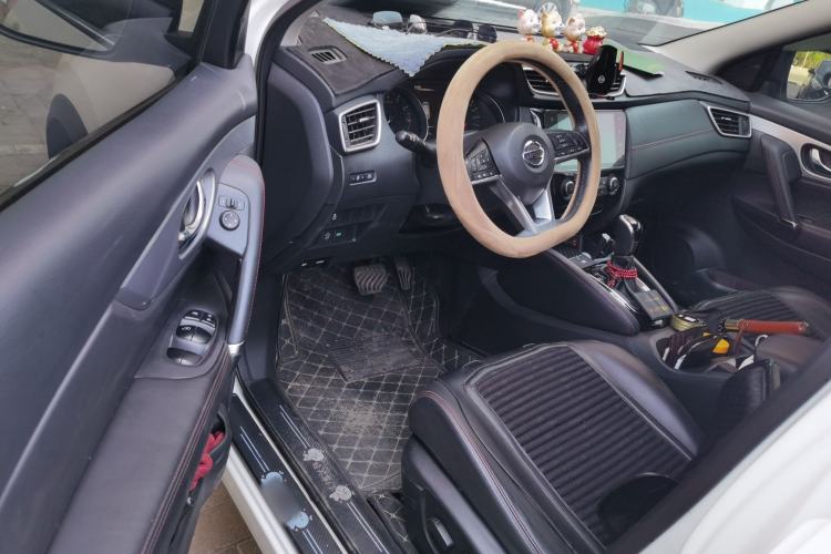 Used Nissan Qashqai 2021 2.0L CVT Luxury Edition Driver Seat