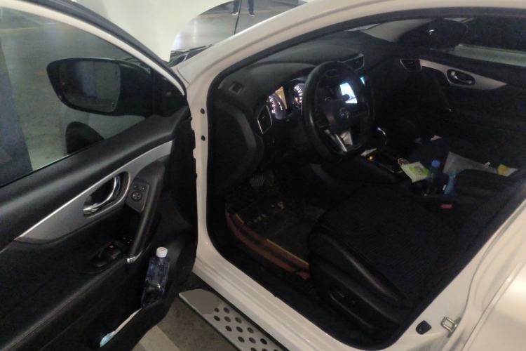 Used Nissan Qashqai 2021 2.0L CVT Luxury Edition Driver Seat