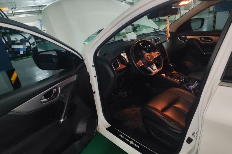 Used Nissan Qashqai 2021 2.0L CVT Luxury Edition Driver Seat