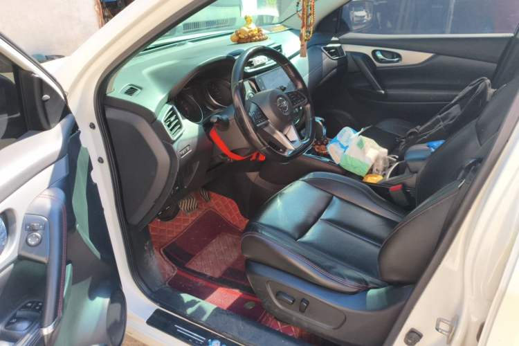 Used Nissan Qashqai 2021 2.0L CVT Luxury Edition Driver Seat