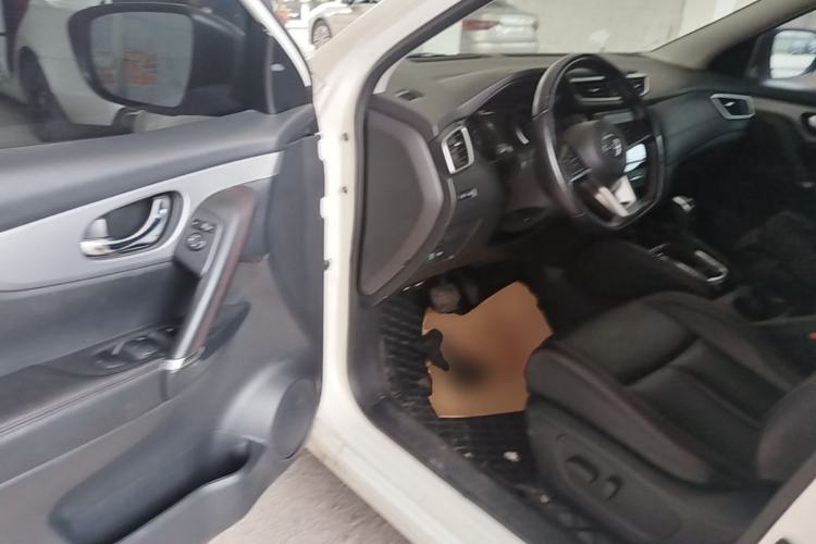 Used Nissan Qashqai 2021 2.0L CVT Luxury Edition Driver Seat