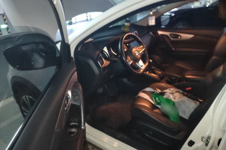 Used Nissan Qashqai 2021 2.0L CVT Luxury Edition Driver Seat