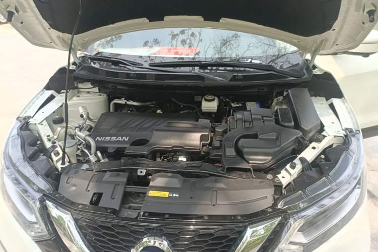 Used Nissan Qashqai 2021 2.0L CVT Luxury Edition Engine Bay