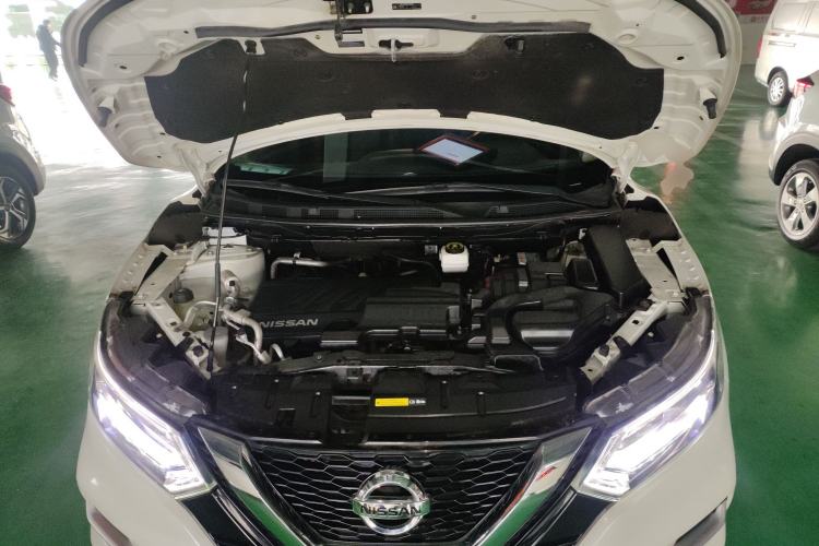 Used Nissan Qashqai 2021 2.0L CVT Luxury Edition Engine Bay