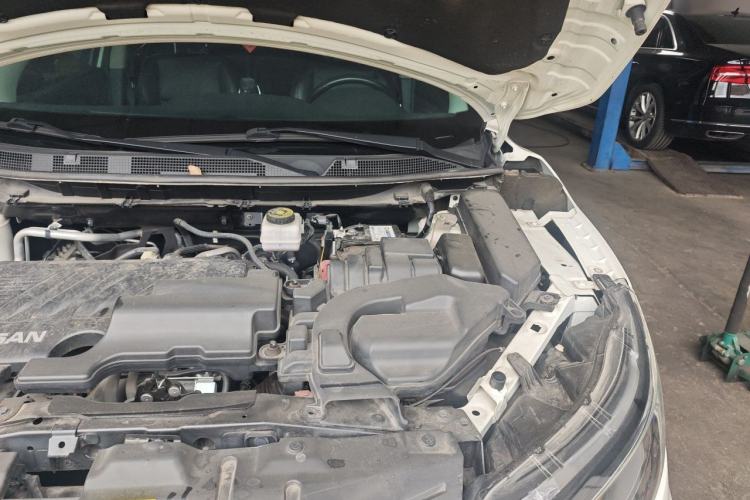 Used Nissan Qashqai 2021 2.0L CVT Luxury Edition Engine Bay Left