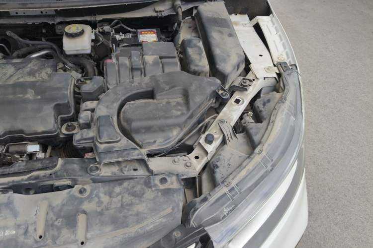 Used Nissan Qashqai 2021 2.0L CVT Luxury Navigation Edition Engine Bay Left