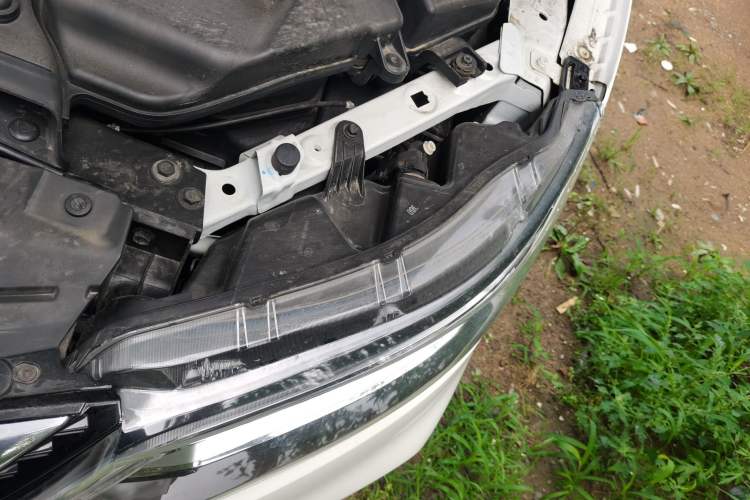Used Nissan Qashqai 2021 2.0L CVT Luxury Edition Engine Bay Left