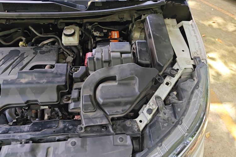 Used Nissan Qashqai 2021 2.0L CVT Luxury Edition Engine Bay Left
