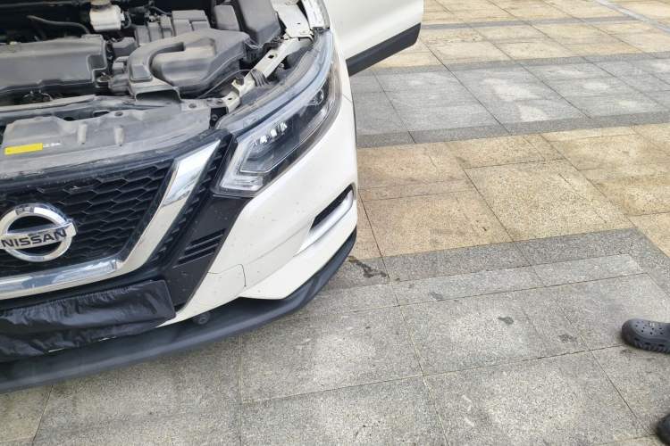 Used Nissan Qashqai 2021 2.0L CVT Luxury Edition Engine Bay Left