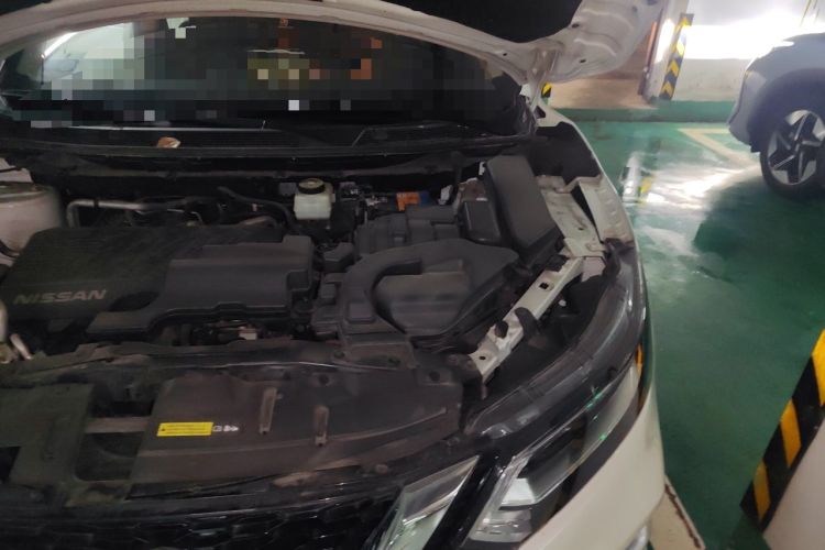 Used Nissan Qashqai 2021 2.0L CVT Luxury Edition Engine Bay Left