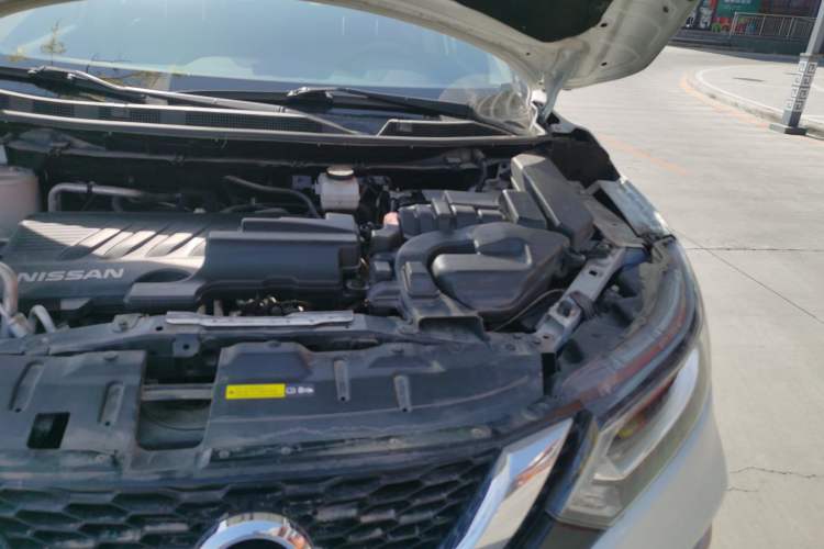 Used Nissan Qashqai 2021 2.0L CVT Luxury Edition Engine Bay Left