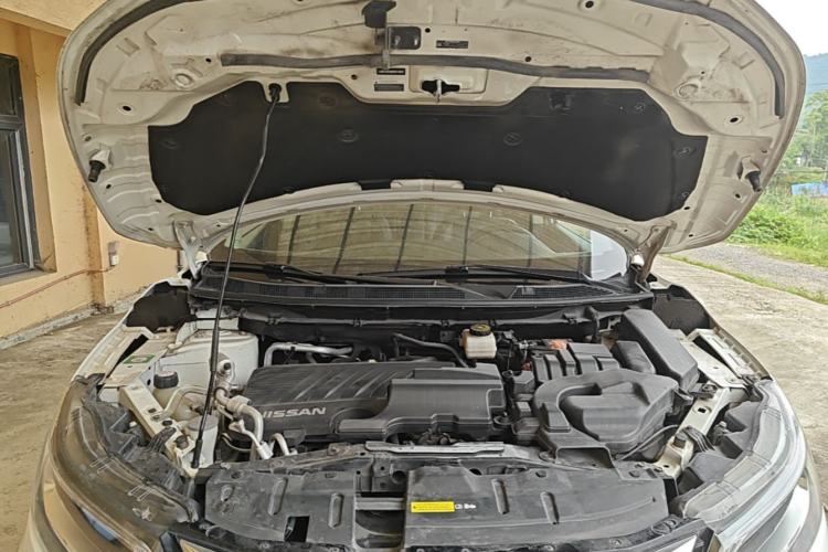Used Nissan Qashqai 2021 2.0L CVT Luxury Edition Engine Bay