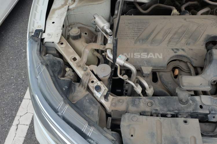 Used Nissan Qashqai 2021 2.0L CVT Luxury Edition Engine Bay Right