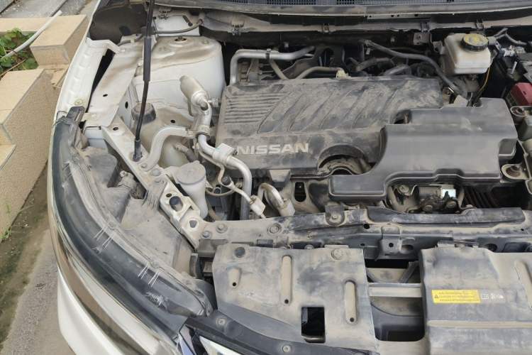 Used Nissan Qashqai 2021 2.0L CVT Luxury Navigation Edition Engine Bay Right