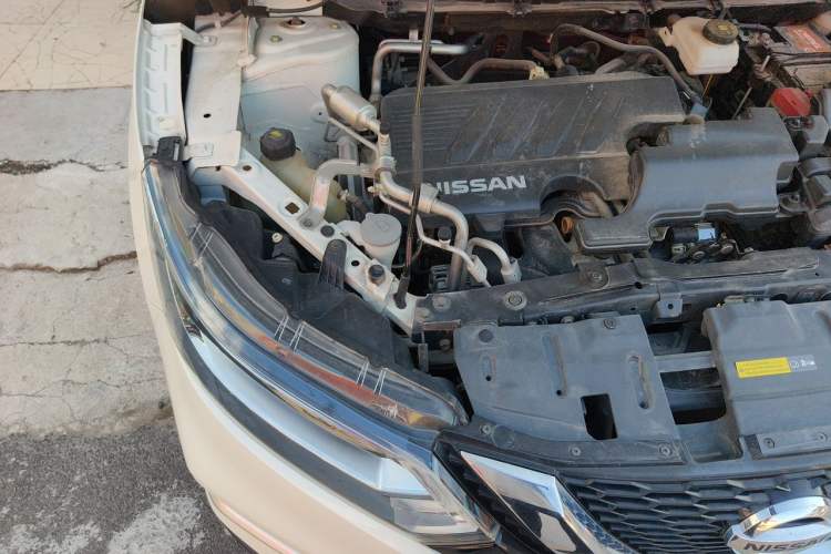 Used Nissan Qashqai 2021 2.0L CVT Luxury Edition Engine Bay Right