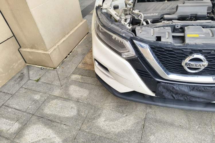 Used Nissan Qashqai 2021 2.0L CVT Luxury Edition Engine Bay Right