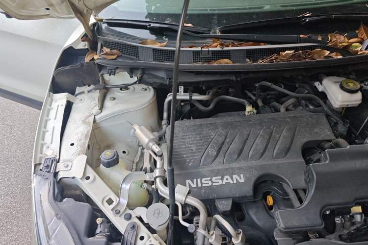 Used Nissan Qashqai 2021 2.0L CVT Luxury Navigation Edition Engine Bay Right