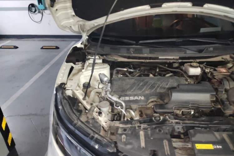 Used Nissan Qashqai 2021 2.0L CVT Luxury Edition Engine Bay Right