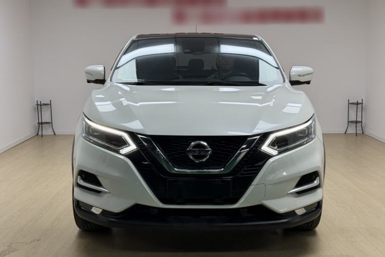 Used Nissan Qashqai 2021 2.0L CVT Luxury Edition Exterior 2