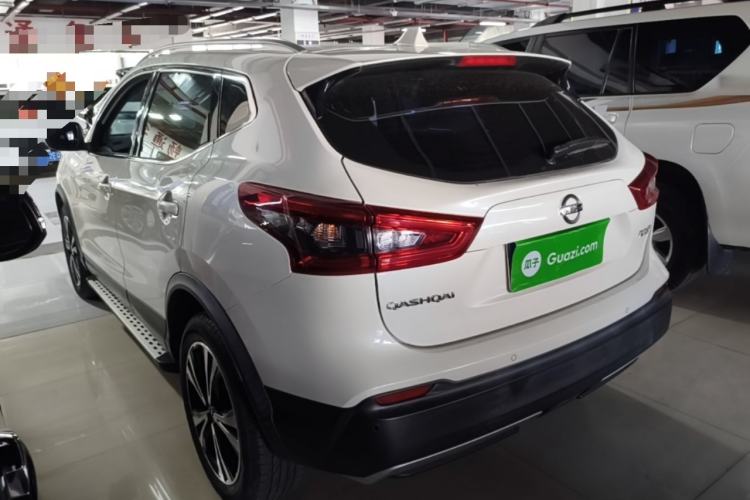 Used Nissan Qashqai 2021 2.0L CVT Luxury Edition Exterior 2