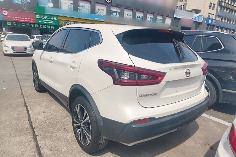Used Nissan Qashqai 2021 2.0L CVT Luxury Edition Exterior 2
