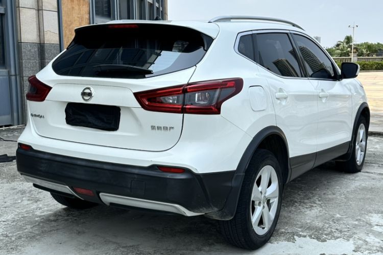 Used Nissan Qashqai 2021 2.0L CVT Smart Enjoyment Version Exterior 3