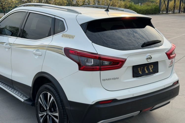Used Nissan Qashqai 2021 2.0L CVT Luxury Edition Exterior 3