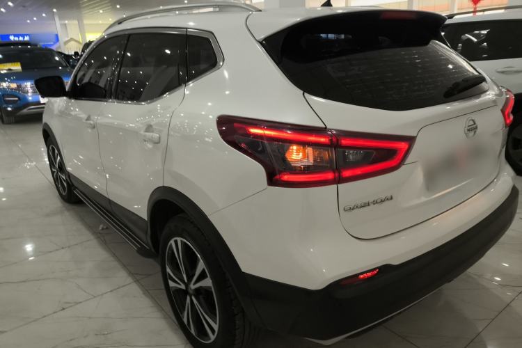 Used Nissan Qashqai 2021 2.0L CVT Luxury Edition Exterior 3