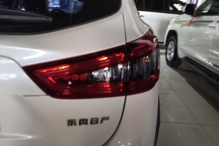 Used Nissan Qashqai 2021 2.0L CVT Luxury Edition Exterior 3