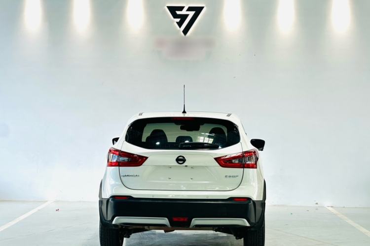 Used Nissan Qashqai 2021 2.0L CVT Luxury Edition Exterior 4