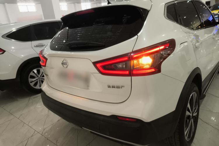Used Nissan Qashqai 2021 2.0L CVT Luxury Edition Exterior 4
