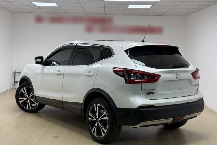 Used Nissan Qashqai 2021 2.0L CVT Luxury Edition Exterior 4