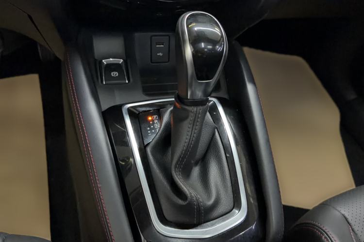 Used Nissan Qashqai 2021 2.0L CVT Luxury Edition Exterior 4