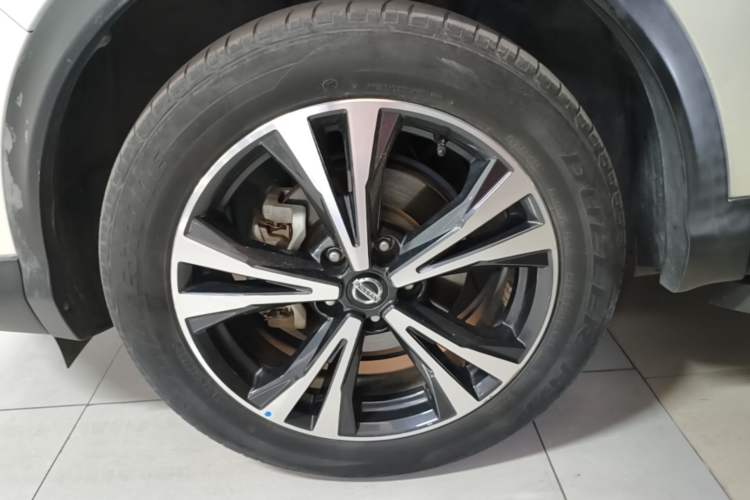 Used Nissan Qashqai 2021 2.0L CVT Luxury Edition Exterior 4