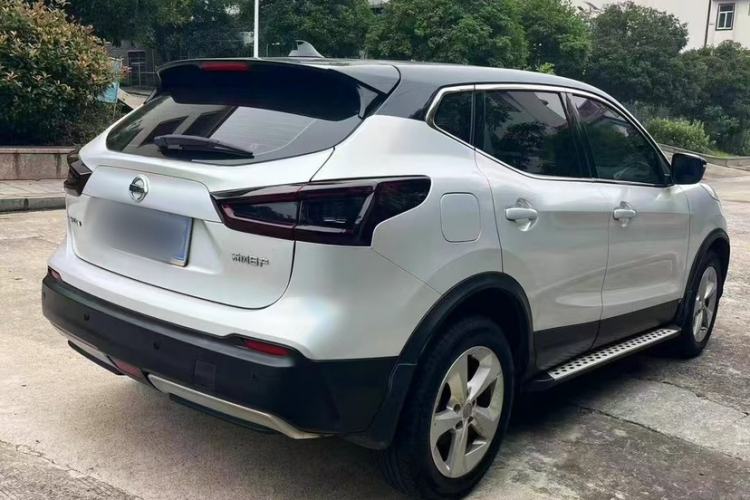 Used Nissan Qashqai 2021 2.0L CVT Smart Enjoyment Version Exterior 4