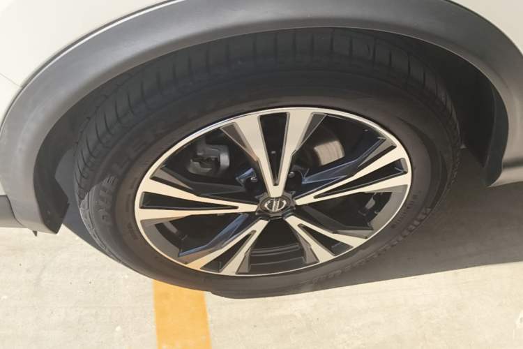 Used Nissan Qashqai 2021 2.0L CVT Luxury Edition Exterior 4