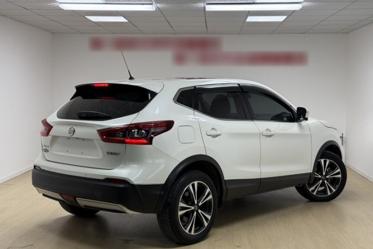 Used Nissan Qashqai 2021 2.0L CVT Luxury Edition Exterior 5