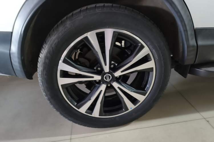 Used Nissan Qashqai 2021 2.0L CVT Luxury Edition Exterior 5