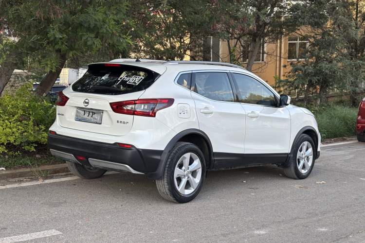 Used Nissan Qashqai 2021 2.0L CVT Smart Enjoyment Version Exterior 5