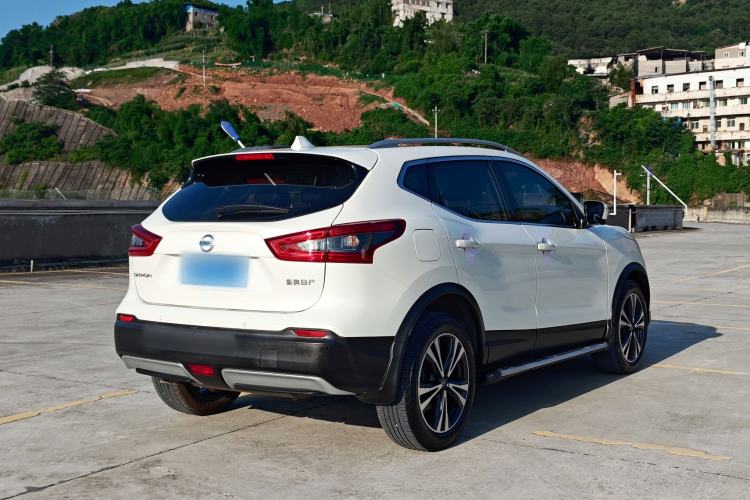 Used Nissan Qashqai 2021 2.0L CVT Luxury Navigation Edition Exterior 6