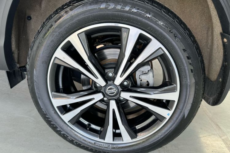 Used Nissan Qashqai 2021 2.0L CVT Luxury Edition Exterior 6