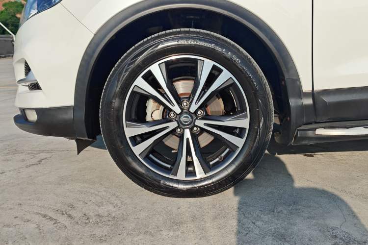 Used Nissan Qashqai 2021 2.0L CVT Luxury Navigation Edition Exterior 7