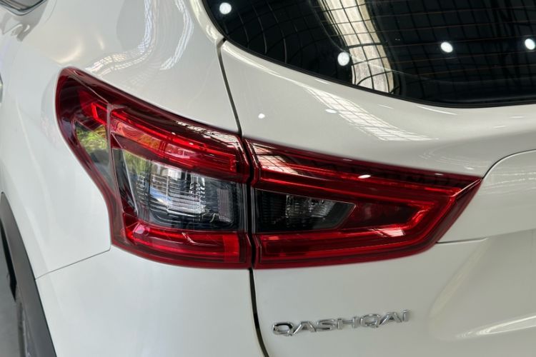 Used Nissan Qashqai 2021 2.0L CVT Luxury Edition Exterior 7