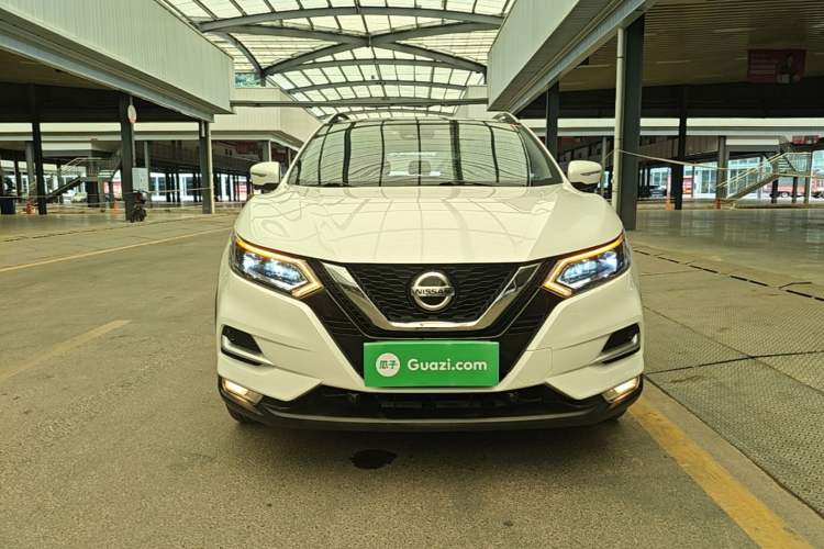 Used Nissan Qashqai 2021 2.0L CVT Luxury Navigation Edition Front