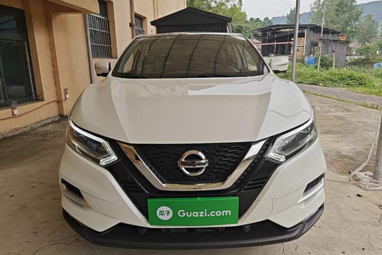 Used Nissan Qashqai 2021 2.0L CVT Luxury Edition Front